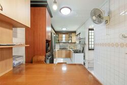 Blk 111 Hougang Avenue 1 (Hougang), HDB Executive #581929311